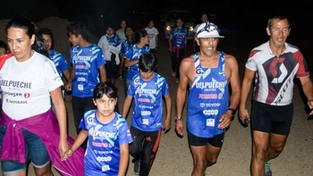 Delpueche corrió desde Santa Cruz hasta Samaipata llevando un mensaje de salud mental, deporte y educación Delpueche corrió desde Santa Cruz hasta Samaipata llevando un mensaje de salud mental, deporte y educación