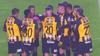 Rodrigo Amaral de The Strongest puede ser suspendido de seis meses a un año calendario Rodrigo Amaral de The Strongest puede ser suspendido de seis meses a un año calendario