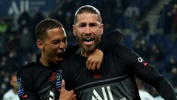 Sergio Ramos marcó su primer gol en Francia en la victoria del PSG ante el Reims Sergio Ramos marcó su primer gol en Francia en la victoria del PSG ante el Reims