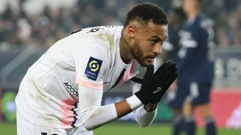 Neymar quiere jugar al menos una temporada en la MLS Neymar quiere jugar al menos una temporada en la MLS