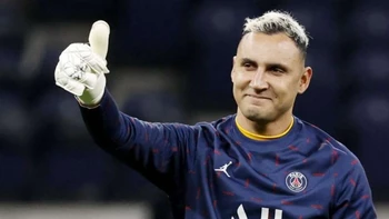 Keylor Navas acoge una treintena de refugiados ucranianos en su casa Keylor Navas acoge una treintena de refugiados ucranianos en su casa