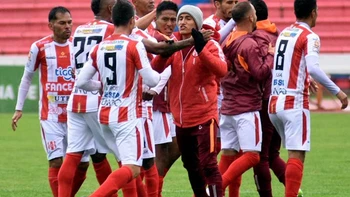 Sábado se define el descenso indirecto y domingo, el título del campeonato Sábado se define el descenso indirecto y domingo, el título del campeonato