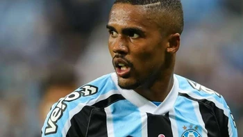 El LA Galaxy anuncia el fichaje del brasileño Douglas Costa El LA Galaxy anuncia el fichaje del brasileño Douglas Costa