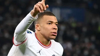Mbappé da triunfo agónico al PSG a cuatro días del Real Madrid Mbappé da triunfo agónico al PSG a cuatro días del Real Madrid