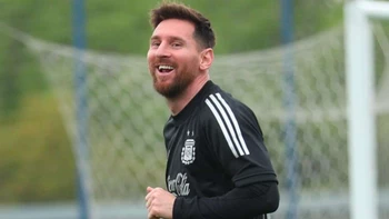 Messi arribó a Argentina y se alista para el partido ante Venezuela Messi arribó a Argentina y se alista para el partido ante Venezuela