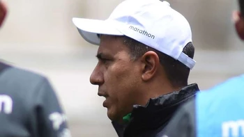 César Farías: “Ponerse la camiseta nacional es una responsabilidad” César Farías: “Ponerse la camiseta nacional es una responsabilidad”