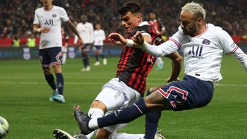 El PSG perdió (1-0) frente al Niza en los últimos minutos El PSG perdió (1-0) frente al Niza en los últimos minutos