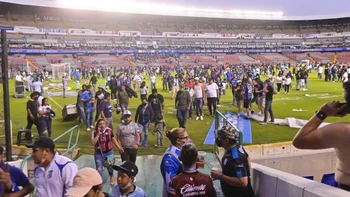 Restringen en México entrada de aficionados visitantes a estadios de fútbol por violencia Restringen en México entrada de aficionados visitantes a estadios de fútbol por violencia