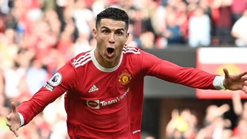Cristiano Ronaldo acerca al Manchester United a la zona Champions Cristiano Ronaldo acerca al Manchester United a la zona Champions