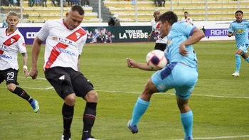 Bolívar, único líder de la serie B con la goleada a Always Ready (3-0) Bolívar, único líder de la serie B con la goleada a Always Ready (3-0)