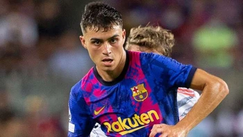 Pedri, con aires de Iniesta en el Barcelona Pedri, con aires de Iniesta en el Barcelona