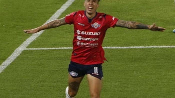 Wilstermann tiene un pie en la fase de grupos con la goleada a Guabirá (4-0) en Cochabamba Wilstermann tiene un pie en la fase de grupos con la goleada a Guabirá (4-0) en Cochabamba