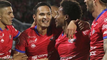 Wilstermann presentará protocolos de bioseguridad para volver a entrenarse Wilstermann presentará protocolos de bioseguridad para volver a entrenarse