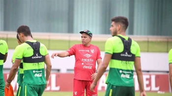 Bolivia le jugará a Paraguay con dos grandotes en la ofensiva Bolivia le jugará a Paraguay con dos grandotes en la ofensiva