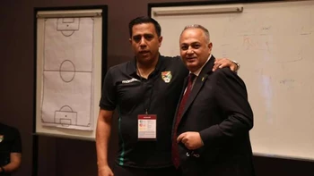 Fernando Costa ofrece 50.000 dólares a la selección si supera este martes a Paraguay Fernando Costa ofrece 50.000 dólares a la selección si supera este martes a Paraguay