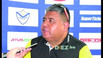 Policía aprehende al ex presidente del club San José Policía aprehende al ex presidente del club San José