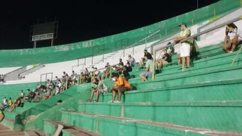 Oriente-Bolívar se jugará este viernes con público Oriente-Bolívar se jugará este viernes con público