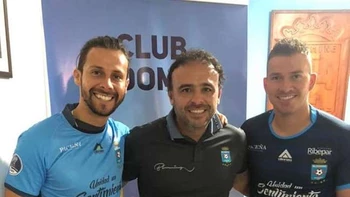 Óscar Ribera y Abraham Cabrera son los nuevos refuerzos de Blooming Óscar Ribera y Abraham Cabrera son los nuevos refuerzos de Blooming