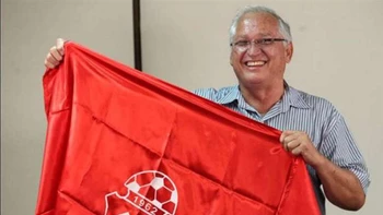 Guabirá busca un ‘10’ para reforzar el medio campo Guabirá busca un ‘10’ para reforzar el medio campo