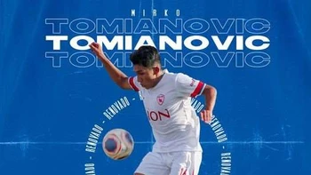 Juárez y Tomianovic continuarán en filas de Royal Pari Juárez y Tomianovic continuarán en filas de Royal Pari