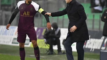 Pochettino debutó con el París SG con empate 1-1 en Saint Etienne Pochettino debutó con el París SG con empate 1-1 en Saint Etienne