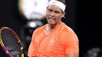 Nadal cae en cinco sets ante Tsitsipas en los cuartos de Australia Nadal cae en cinco sets ante Tsitsipas en los cuartos de Australia