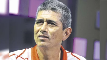 Doce jugadores reclaman deuda a Real Santa Cruz Doce jugadores reclaman deuda a Real Santa Cruz