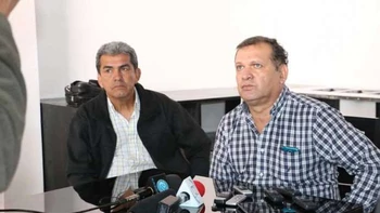 Fabol denunció ante Jefatura de Trabajo a los cinco clubes cruceños Fabol denunció ante Jefatura de Trabajo a los cinco clubes cruceños