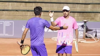 Arias y Zeballos avanzaron para semifinales del Challenger de Buenos Aires Arias y Zeballos avanzaron para semifinales del Challenger de Buenos Aires