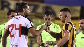 Guaraní se viene a Bolivia tras ser goleado por Olimpia en el torneo paraguayo Guaraní se viene a Bolivia tras ser goleado por Olimpia en el torneo paraguayo
