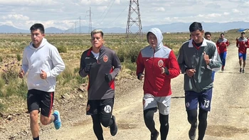Tres caras nuevas en la pretemporada de Totora Real Oruro Tres caras nuevas en la pretemporada de Totora Real Oruro