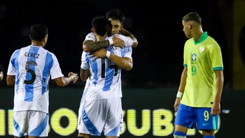Argentina propinó una paliza (6-0) a Brasil en el Sudamericano sub-20 Argentina propinó una paliza (6-0) a Brasil en el Sudamericano sub-20