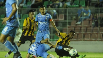 Blooming fue goleado (1-4) por The Strongest en el Tahuichi Blooming fue goleado (1-4) por The Strongest en el Tahuichi
