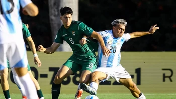 Bolivia no pudo con Argentina y se quedó sin chance en el Sudamericano Sub-20 Bolivia no pudo con Argentina y se quedó sin chance en el Sudamericano Sub-20