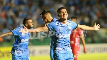 Blooming debutó en la Libertadores 2025 con triunfo (3-2) sobre El Nacional Blooming debutó en la Libertadores 2025 con triunfo (3-2) sobre El Nacional