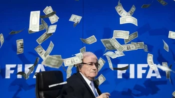 FIFA presenta una denuncia en Suiza contra Blatter FIFA presenta una denuncia en Suiza contra Blatter