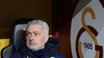 José Mourinho, sancionado con cuatro partidos de suspensión por "conducta antideportiva" José Mourinho, sancionado con cuatro partidos de suspensión por "conducta antideportiva"