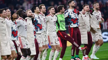 El Bayern vence al Leverkusen (3-0) y pone un pie en cuartos de final El Bayern vence al Leverkusen (3-0) y pone un pie en cuartos de final