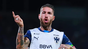 Sergio Ramos anotó su segundo gol en el fútbol mexicano Sergio Ramos anotó su segundo gol en el fútbol mexicano