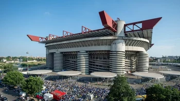 El Inter y el Milan presentan una oferta formal para adquirir San Siro El Inter y el Milan presentan una oferta formal para adquirir San Siro