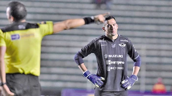 La regla de los “8 segundos” para arqueros se aplicará en la División Profesional La regla de los “8 segundos” para arqueros se aplicará en la División Profesional