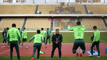 Bolivia se enfrenta a Perú con cinco jugadores en capilla Bolivia se enfrenta a Perú con cinco jugadores en capilla