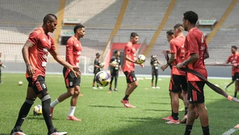 Perú tiene equipo definido para recibir a Bolivia Perú tiene equipo definido para recibir a Bolivia