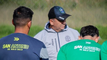 Julio César Baldivieso dejó la dirección técnica de San Antonio Julio César Baldivieso dejó la dirección técnica de San Antonio