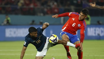Polémico empate (0-0) que consolida a Ecuador y aleja a Chile del Mundial Polémico empate (0-0) que consolida a Ecuador y aleja a Chile del Mundial