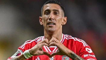 Di María vuelve a una convocatoria del Benfica tras su lesión Di María vuelve a una convocatoria del Benfica tras su lesión
