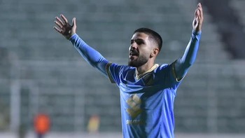 Bolívar arranca con autoridad y derrota 3-1 a Real Oruro Bolívar arranca con autoridad y derrota 3-1 a Real Oruro