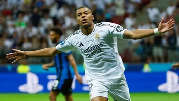 Ancelotti: "Mbappé va a ser una leyenda del Real Madrid como Cristiano Ronaldo" Ancelotti: "Mbappé va a ser una leyenda del Real Madrid como Cristiano Ronaldo"