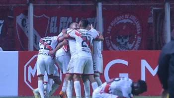 Nacional Potosí ganó (2-0) a Independiente y comenzó con fuerza en la Sudamericana Nacional Potosí ganó (2-0) a Independiente y comenzó con fuerza en la Sudamericana