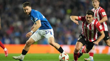 Athletic no rompe el cero ante Rangers y todo se decidirá en Bilbao Athletic no rompe el cero ante Rangers y todo se decidirá en Bilbao